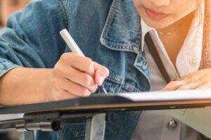 Zohar Abogados Pasarias el test para obtener la nacionalidad espanola